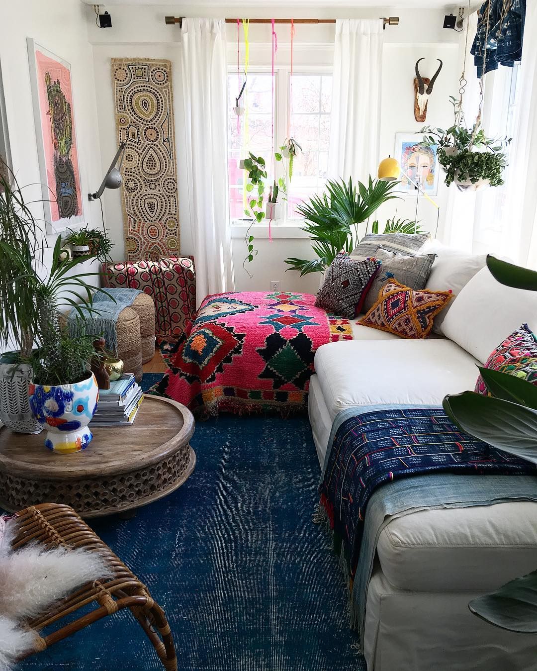 Boho Bedroom Ideas (How To Decor & Best Color For Bohemian Style)