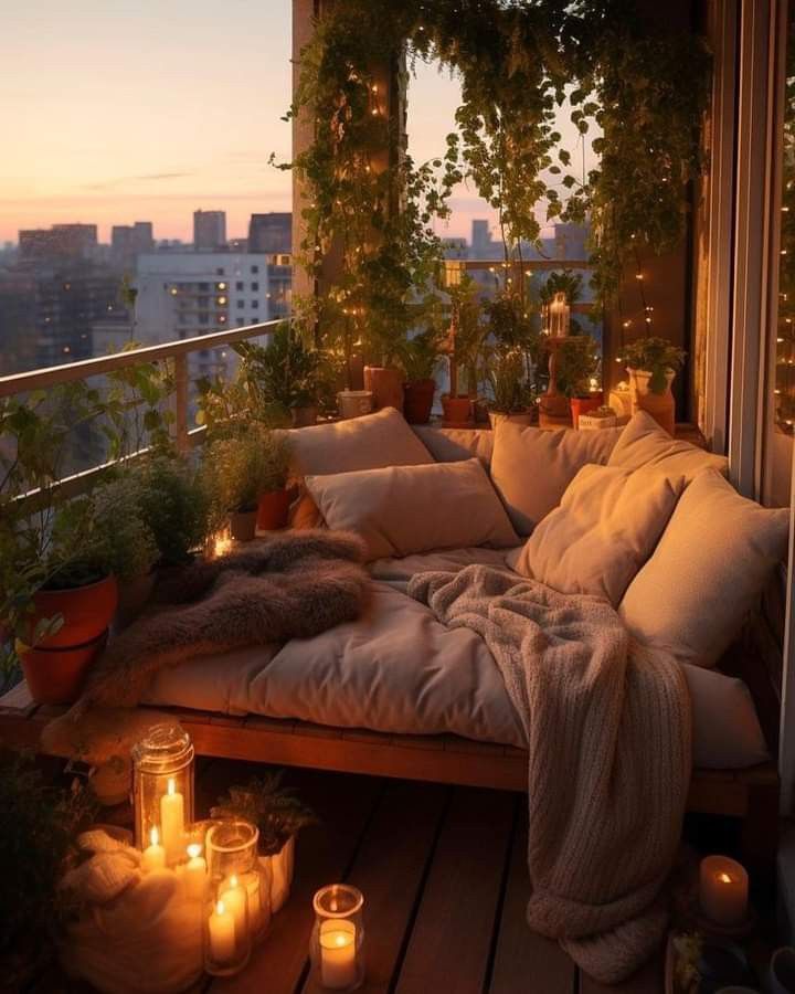 17 Romantic Outdoor String Lights Setups That Will Set the Mood for Your Date Night! - 5. Balcony Bliss 1